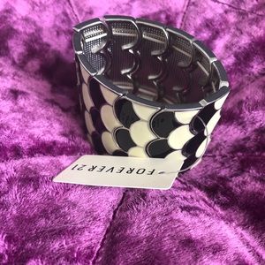 3/$10 Forever 21 Scalloped Bracelet